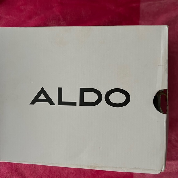 ALDO GOLD BAMBA HEELS - Picture 6 of 7